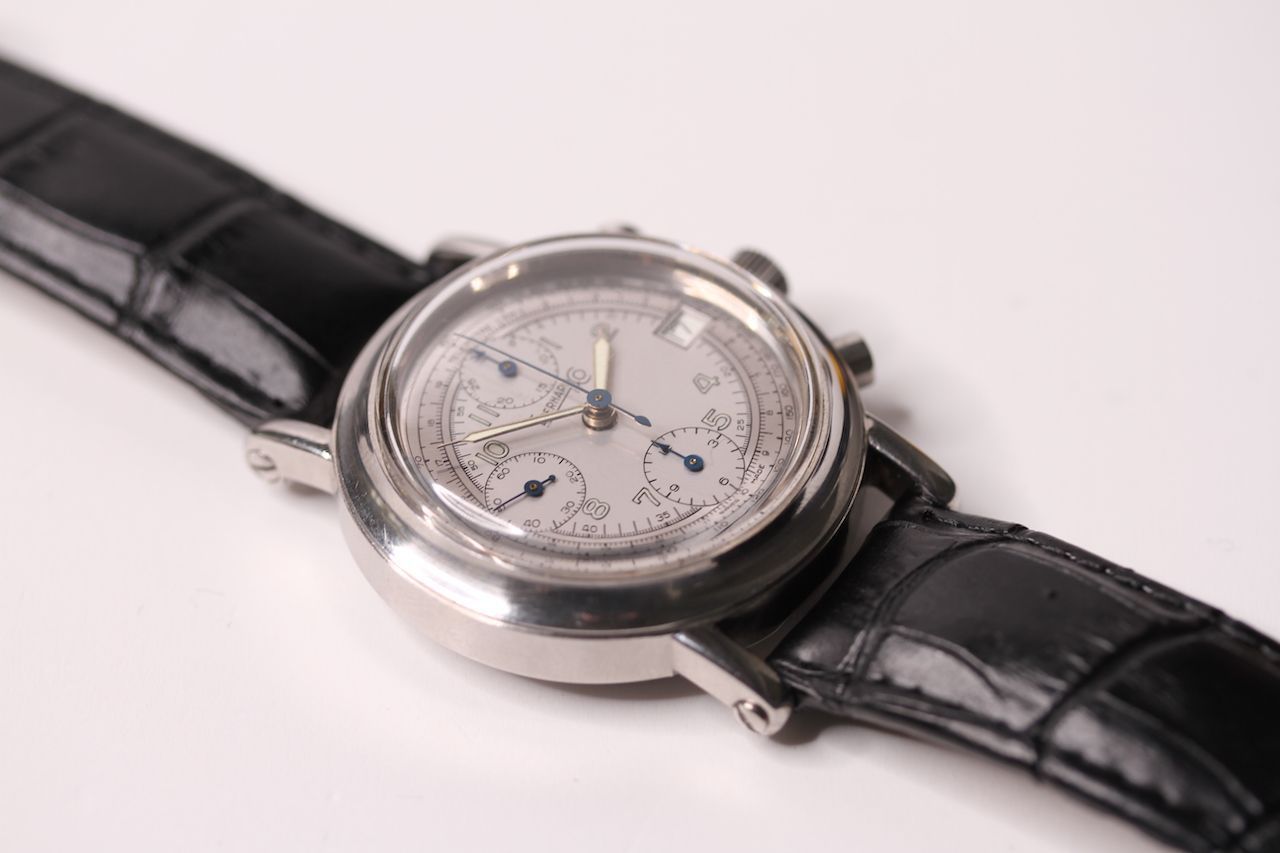 VINTAGE EBERHARD & CO CHRONOGRAPH REFERENCE 78800, two tone silver dial, Arabic numerals, triple - Image 2 of 6