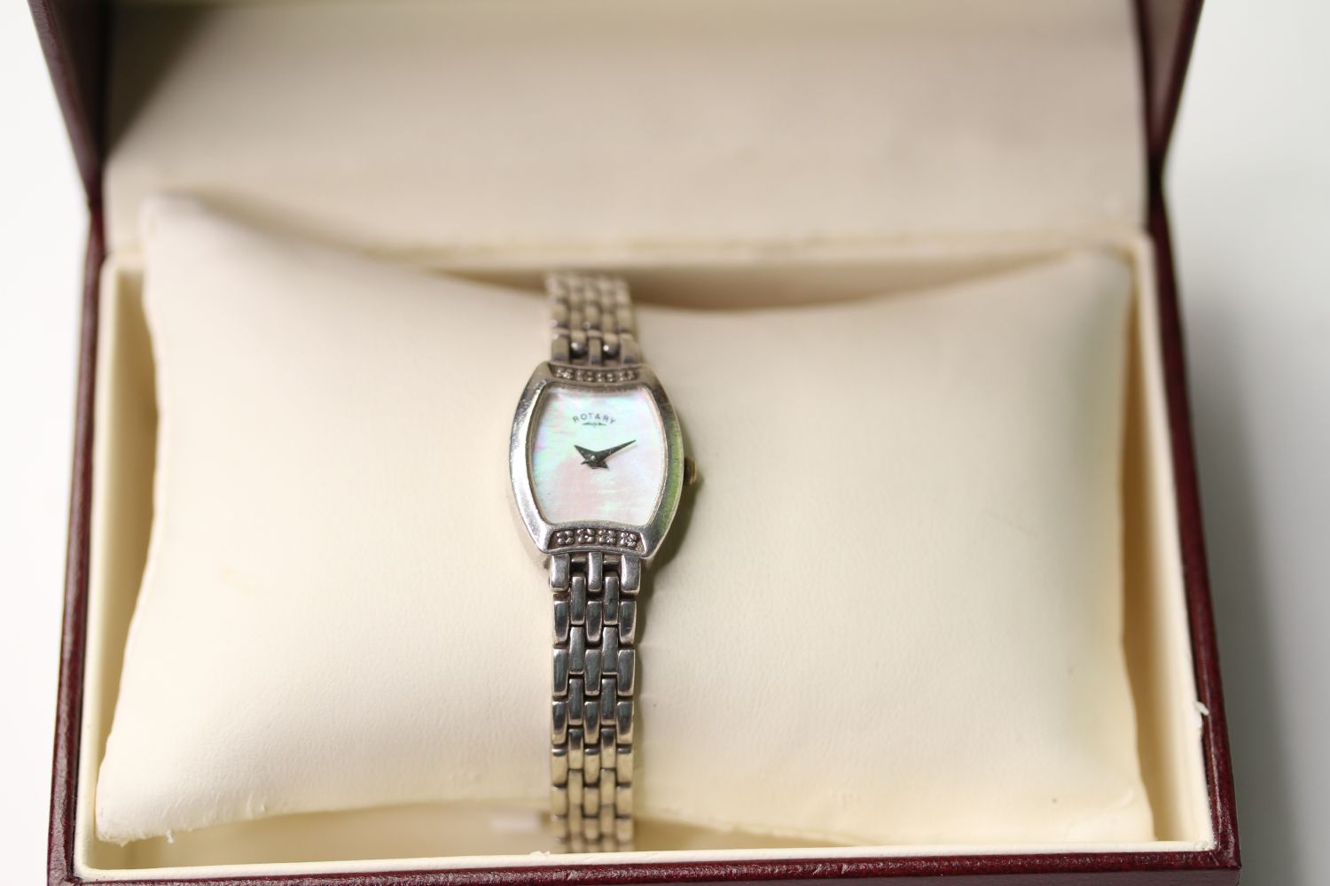 ROTARY WRISTWATCH REF 11190 W/BOX, mother of pearl dial, 17mm sterling silver case with snap case - Image 4 of 5