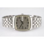 GENTLEMENS SEIKO LORD MATIC DAY DATE WRISTWATCH REF. 5606-5000, square grey dial with block hour