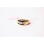 Sapphire & Diamond Ring, stamped 18ct yellow gold, size K, 6.6g