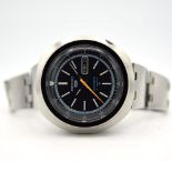 GENTLEMAN'S VINTAGE SEIKO 5 SPORTS "UFO" ON BRACELET, CIRCA. 1973, 6119-6400, circular black dial