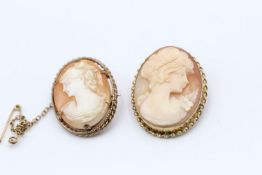 2 x Vintage 9ct cameo brooches 11.7 grams gross