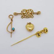 4 pieces - 9 carat gold clef pin with turquoise marked M.B&Co with a patent number, approximately