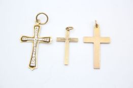 3 x 9ct gold cross pendants 3.7 grams gross