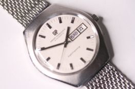 VINTAGE GIRARD-PERREGAUX GYROMATIC HIGH FREQUENCY CIRCA 1970s, circular white dial with baton hour