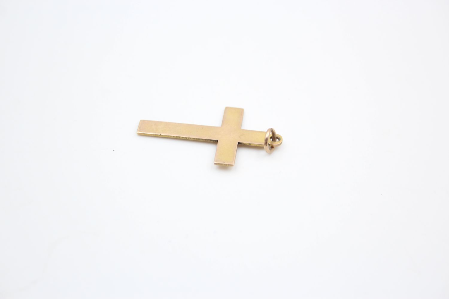 3 x 9ct gold cross pendants 3.7 grams gross - Image 4 of 11