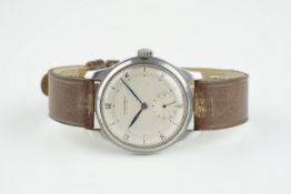 GENTLEMENS LONGINES FAB SUISSE WRISTWATCH REF. 20260 CIRCA 1938, circular silver brushed dial with