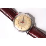 VINTAGE JAEGER-LECOULTRE MEMOX WRIST WATCH, circular cream dial with baton hour markers, inner