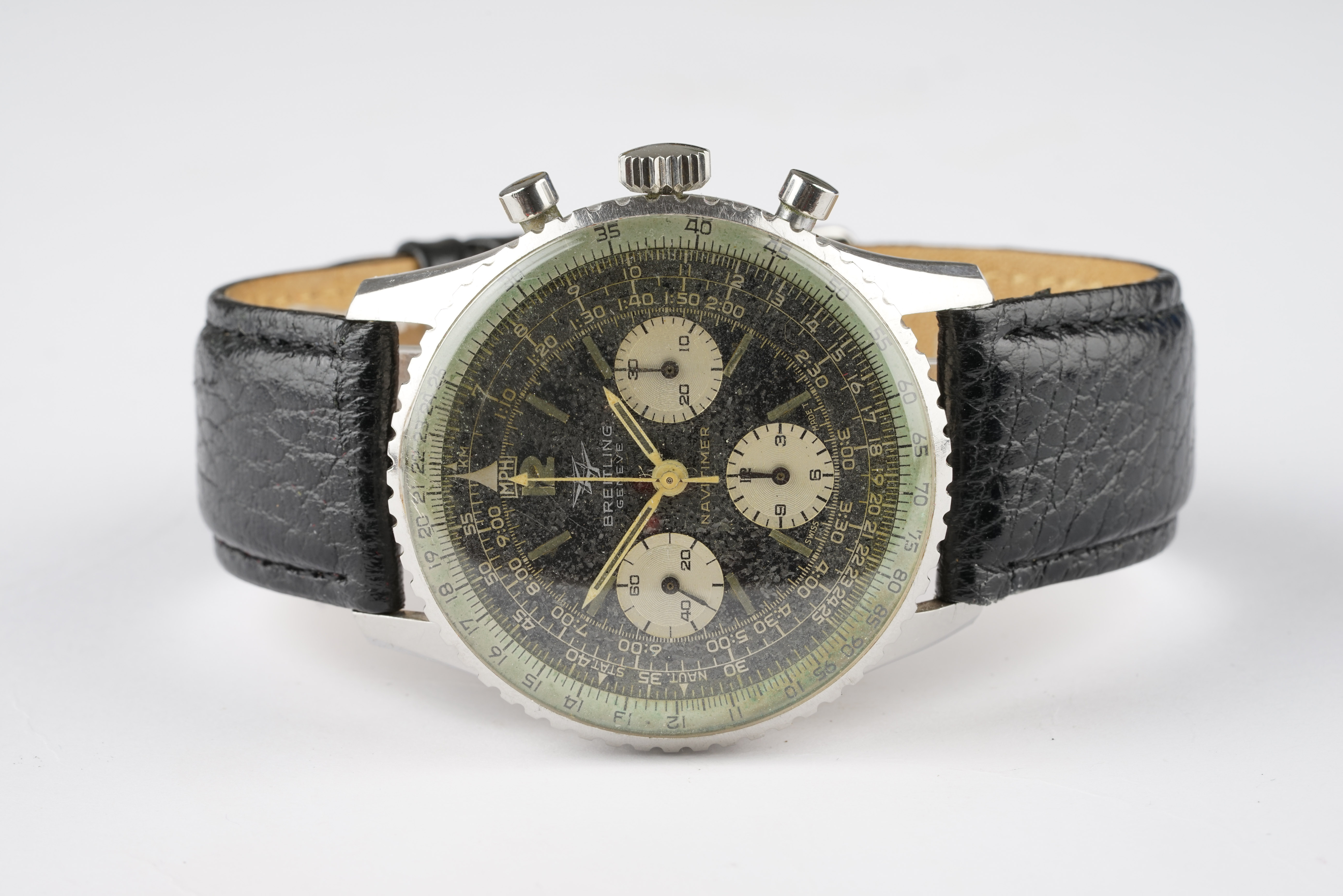 GENTLEMENS BREITLING NAVITIMER CHRONOGRAPH WRISTWATCH REF. 806, circular triple register patina dial