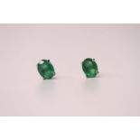 Pair of emerald silver studs