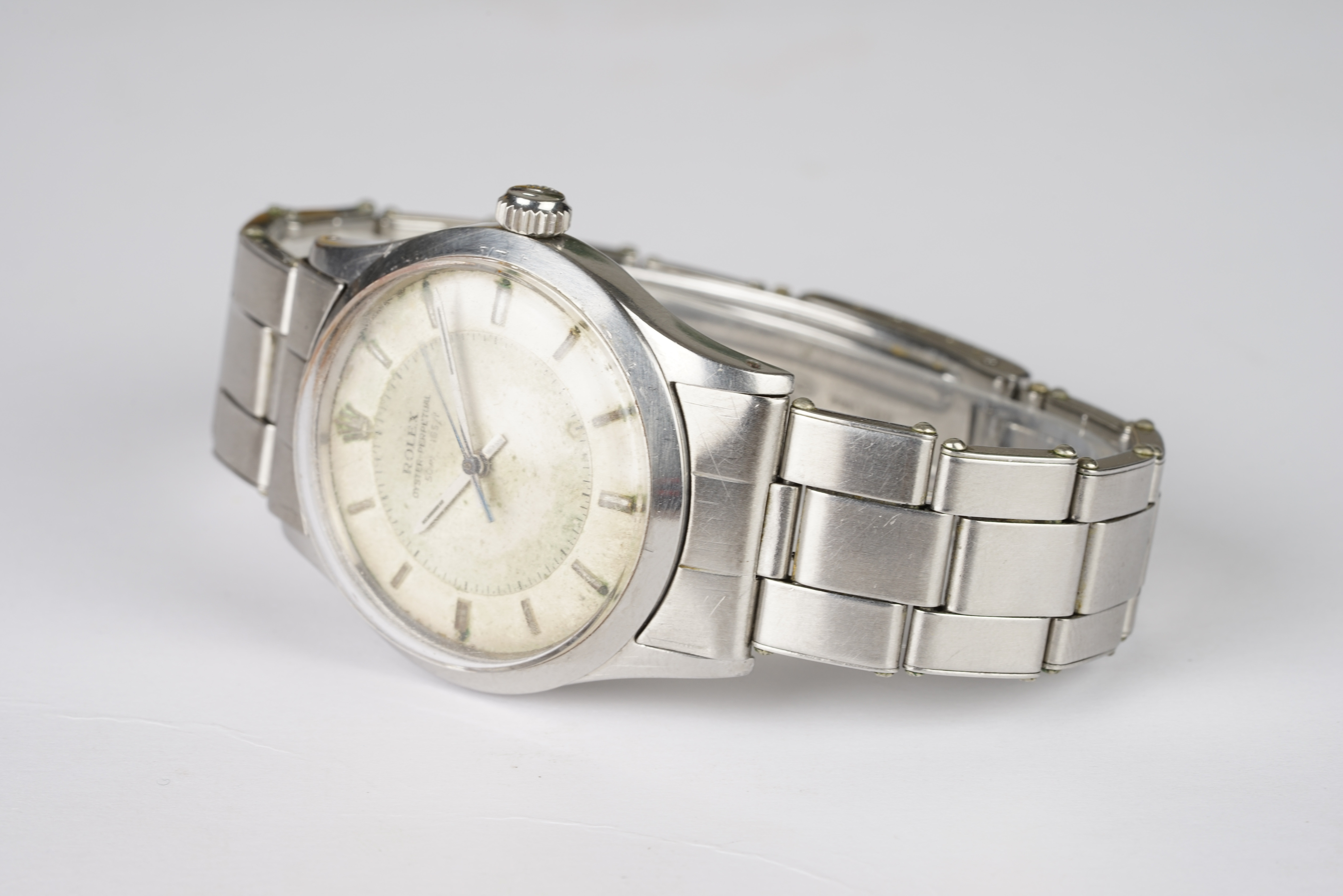 RARE GENTLEMENS ROLEX OYSTER PERPETUAL 'DEPTH RATING' 50M = 165FT WRISTWATCH REF. 6532 CIRCA 1955, - Image 2 of 4