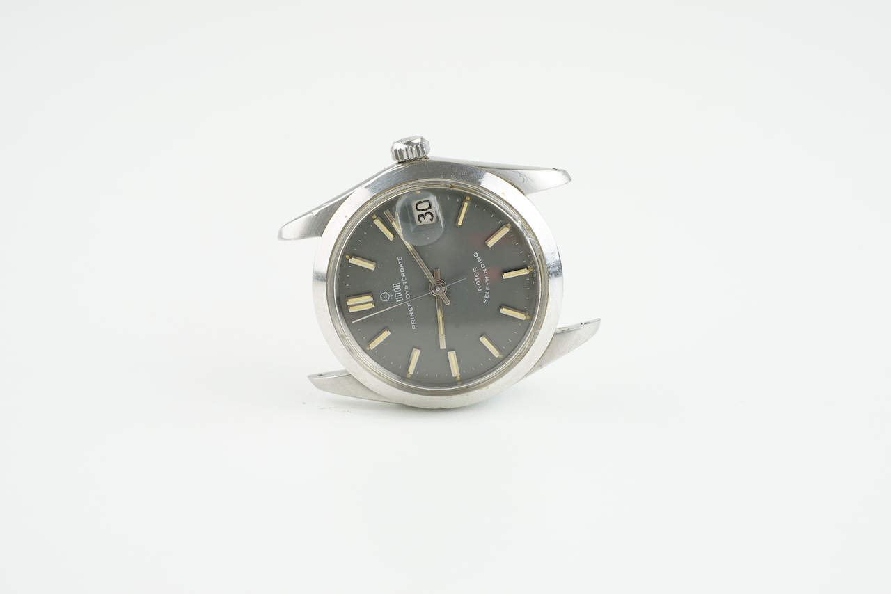 GENTLEMENS TUDOR PRINCE OYSTERDATE WRISTWATCH REF. 7996, circular grey rose dial with creamy lume