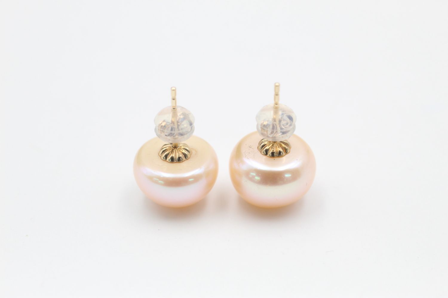 2 x 9ct Gold earrings inc. pearl, screw back 5.3 grams gross - Image 7 of 7