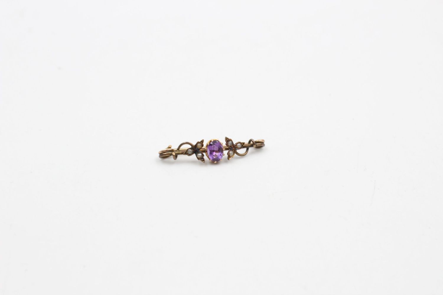 9ct gold amethyst and pearl antique bar brooch 2 grams gross - Image 2 of 4