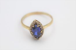 9ct gold marquise gemstone ring 3.4 grams gross