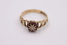 9ct vintage gold opal & ruby halo ring 2.3 grams gross