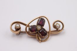 14ct gold antique garnet brooch 4.3 grams gross