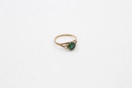vintage 9ct gold green paste solitaire ring 1.5 grams gross