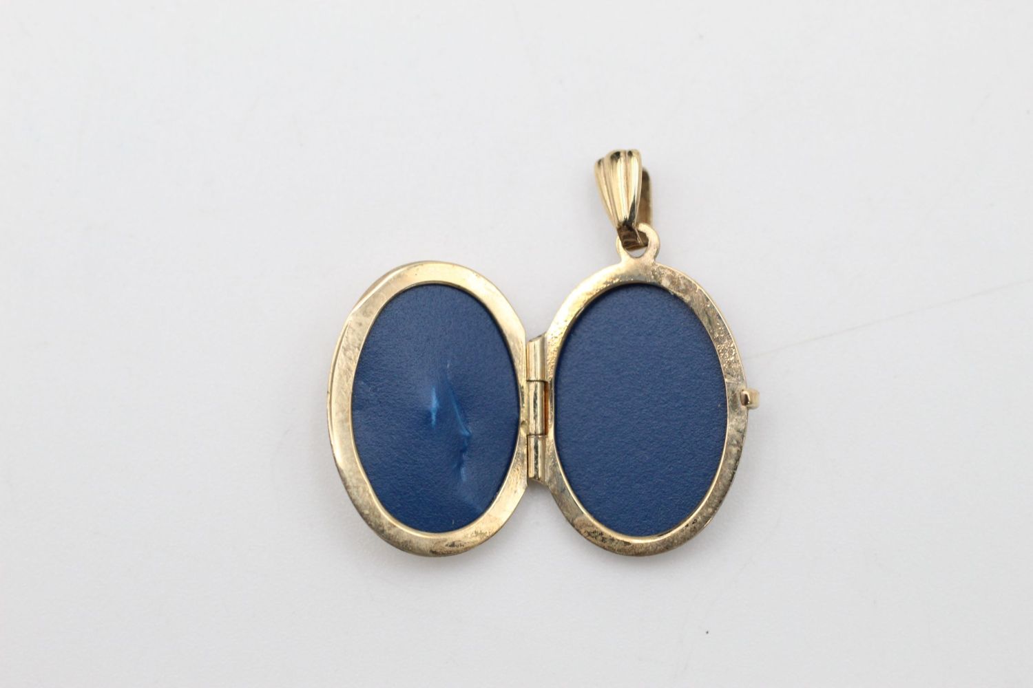 2 x 9ct Gold locket pendants inc. gemstone, mum 3.2 grams gross - Image 3 of 7