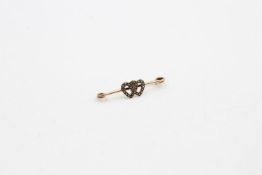 9ct gold double heart seed pearl brooch 1.2 grams gross