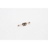 9ct gold double heart seed pearl brooch 1.2 grams gross