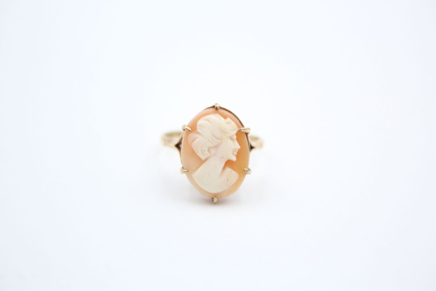2 x 9ct gold cameo rings 4.9 grams gross - Image 2 of 11