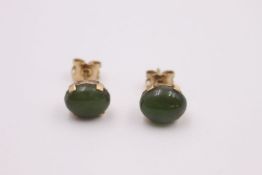 9ct gold nephrite stud earrings 2.5 grams gross