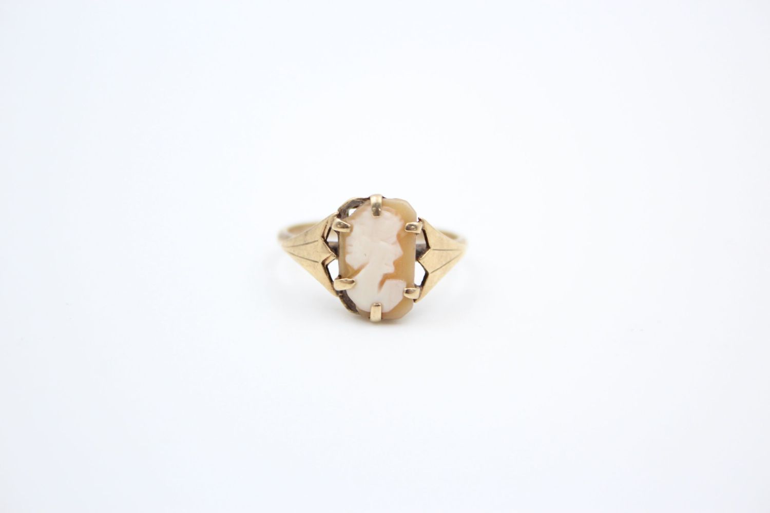 2 x 9ct gold cameo rings 4.9 grams gross - Image 7 of 11