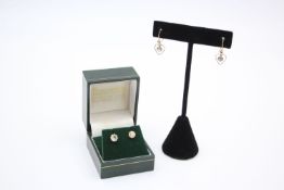 2 x 9ct Gold earrings inc. gemstone, heart 1.4 grams gross