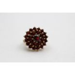 Vintage 9ct Gold garnet cluster ring 5.1 grams gross