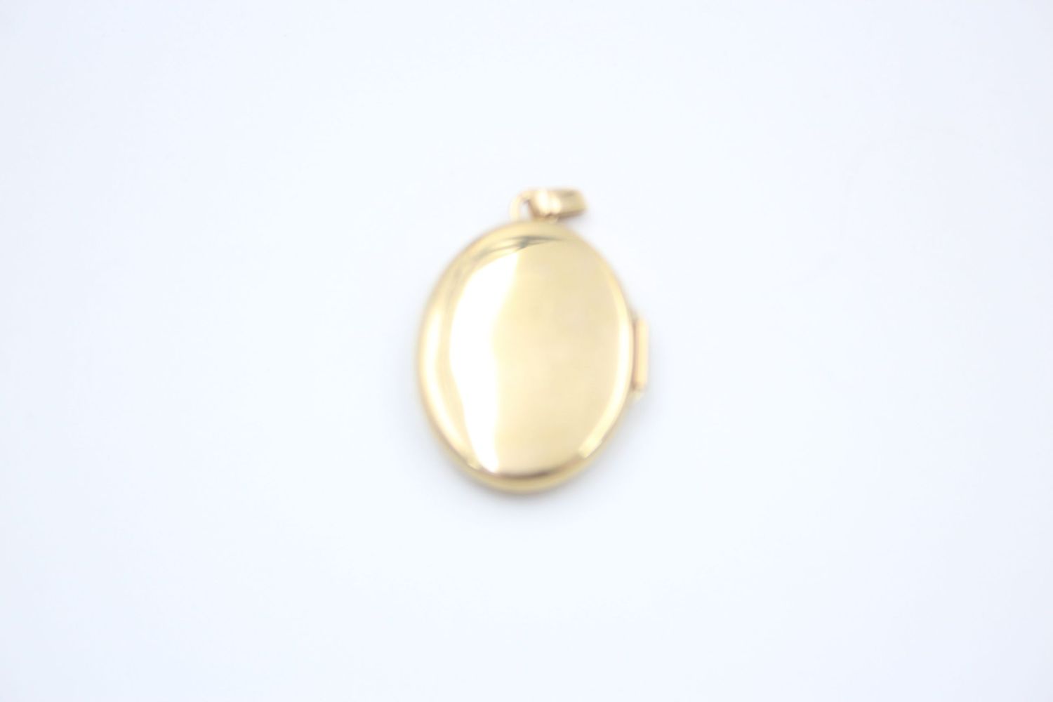 2 x 9ct gold patterned locket pendants 3 grams gross - Image 3 of 8