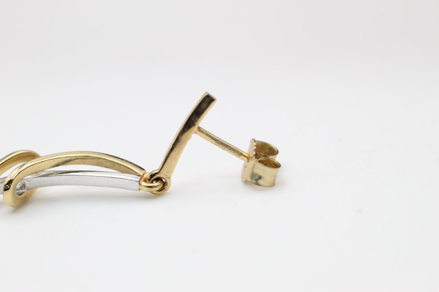 2 x 9ct Gold gemstone stylized drop earrings 4.6 grams gross - Image 7 of 7