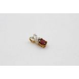 9ct Gold garnet & diamond detail pendant 2.2 grams gross