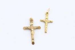 2 x 9ct gold crucifix pendants 3.7 grams gross
