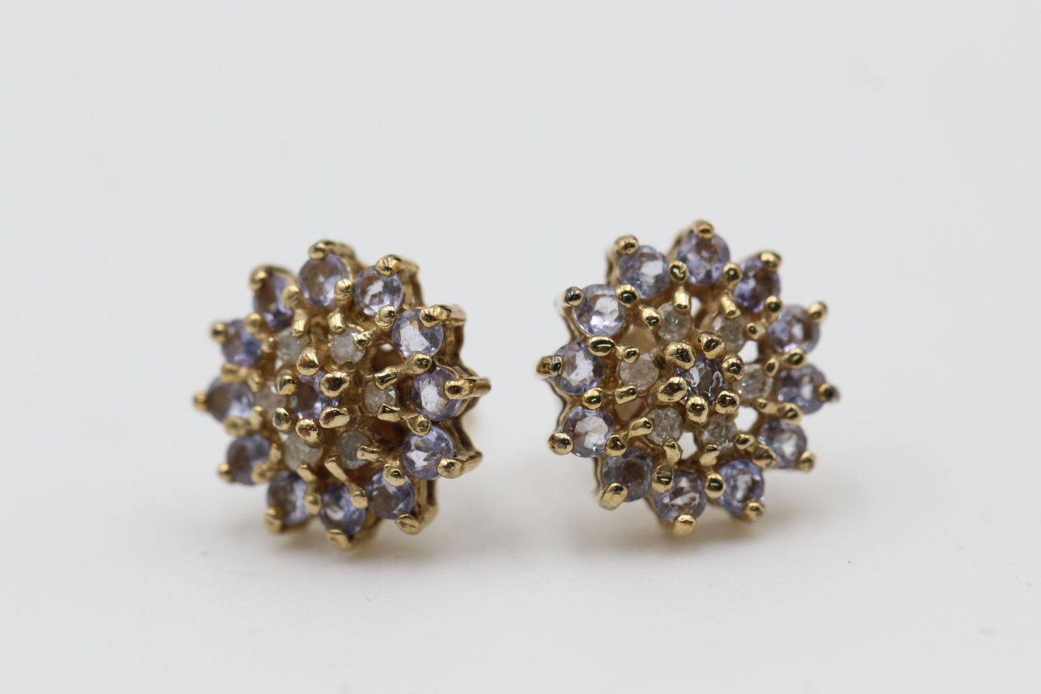 9ct gold diamond & lolite cluster earrings 2.3 grams gross