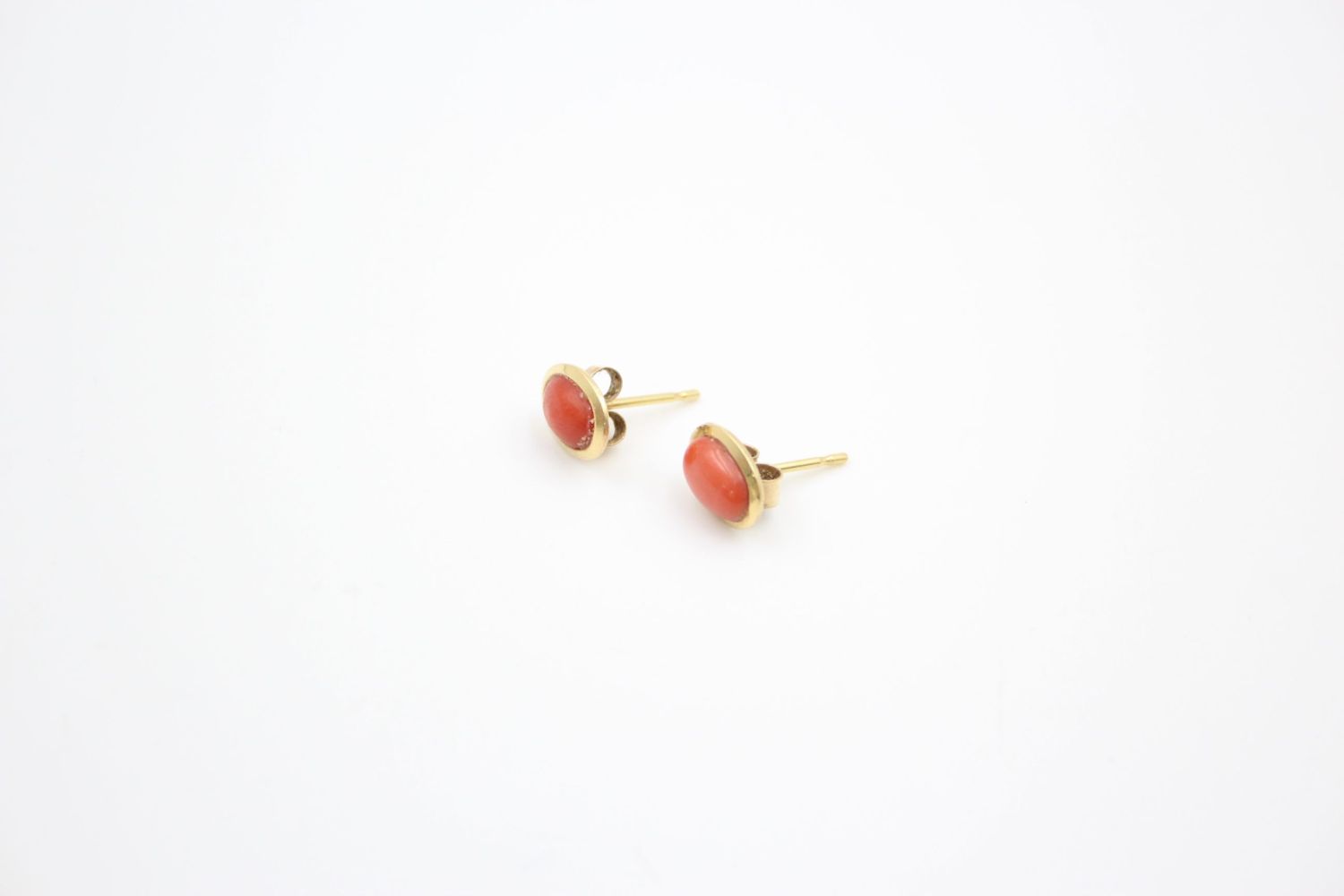 3 x 9ct gold gemstone stud earrings 2.9 grams gross - Image 6 of 11