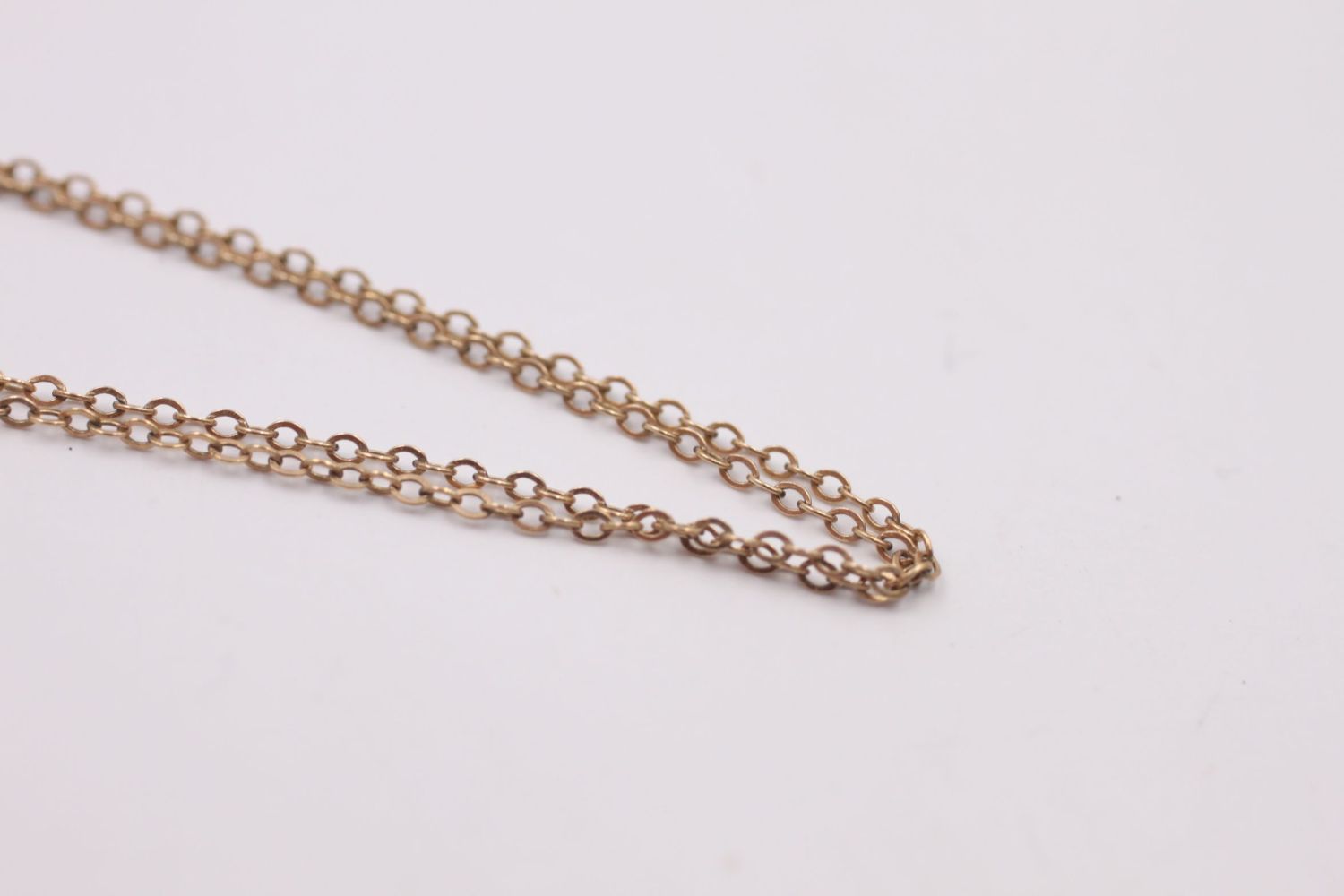 vintage 9ct gold pearl set pendant on chain 2.2 grams gross - Image 5 of 5