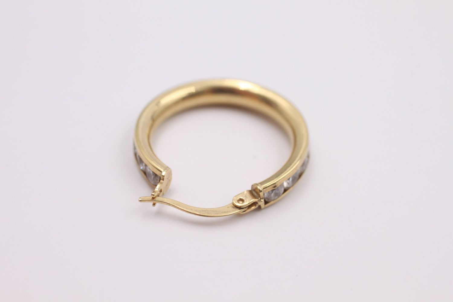 9ct gold gemstone detail hoop earrings 3.7 grams gross - Image 5 of 5