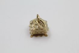 14ct gold opening house charm / pendant 3.4 grams gross