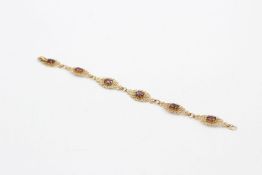 9ct Gold garnet detail ornate panel bracelet 7.9 grams gross