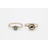 2 x 9ct gold gemstone rings 2 grams gross