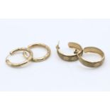 2 x 9ct gold patterned hoop earrings 3.7 grams gross