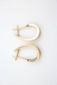 9ct gold stylized hoop earrings 2.4 grams gross