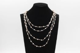 18ct clasp mesh chain opera length pearl necklace 30 grams gross