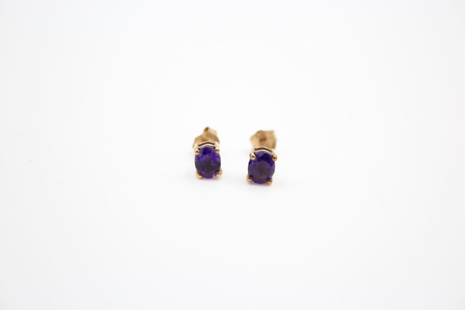 3 x 9ct gold gemstone earrings 1.9 grams gross - Image 5 of 11
