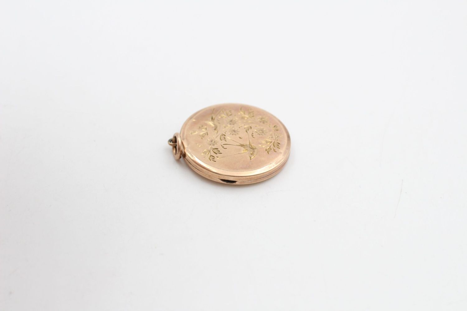 9ct Gold back & front aesthetic movement locket 4.6 grams gross - Image 3 of 5