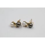 10ct gold pearl stud earrings 1.8 grams gross