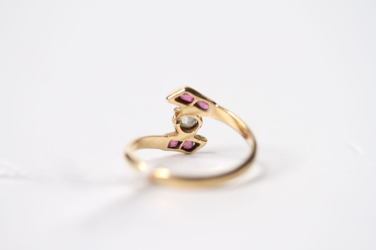 Ruby & Diamond Twist Ring, stamped 18ct yellow gold, size O, 2.6g. - Image 3 of 3