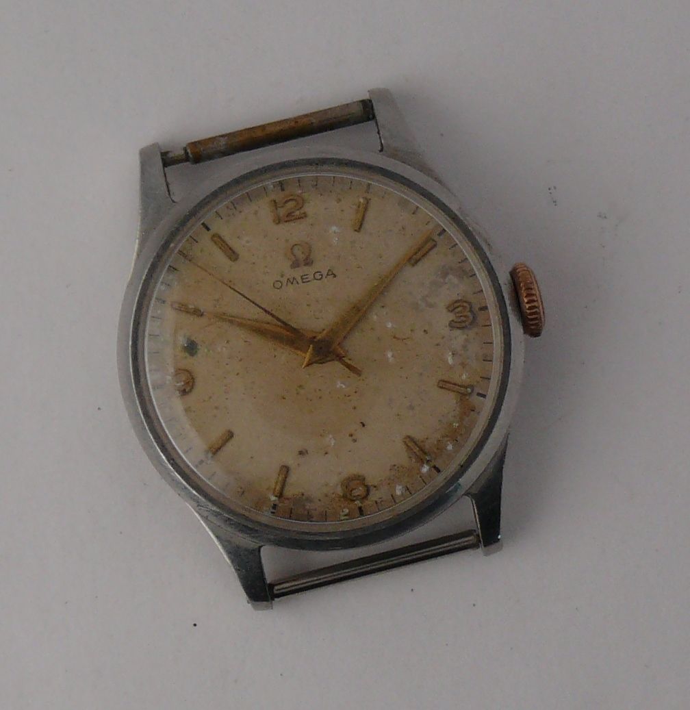 Vintage Gents Omega Manual Wind 30T2 Wristwatch. Please note this watch does not currently work