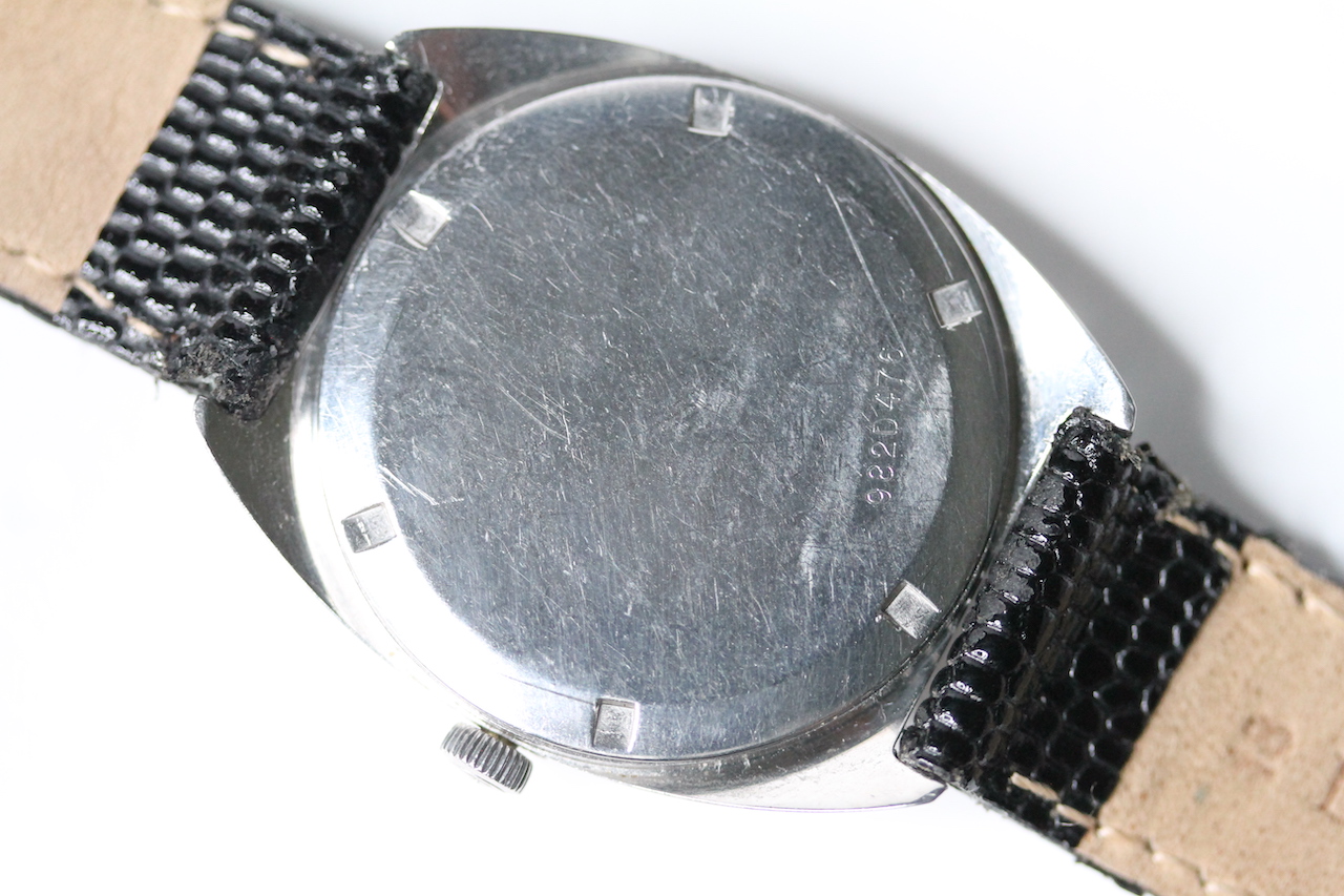 VINTAGE ZENITH SPORTO, silvered dial with black baton hour markers, 33mm stainless steel case, - Image 2 of 4